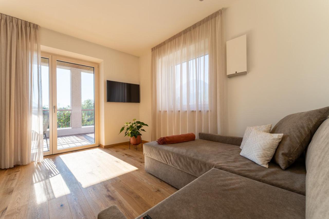 לאנה Apartments Villa Julia מראה חיצוני תמונה